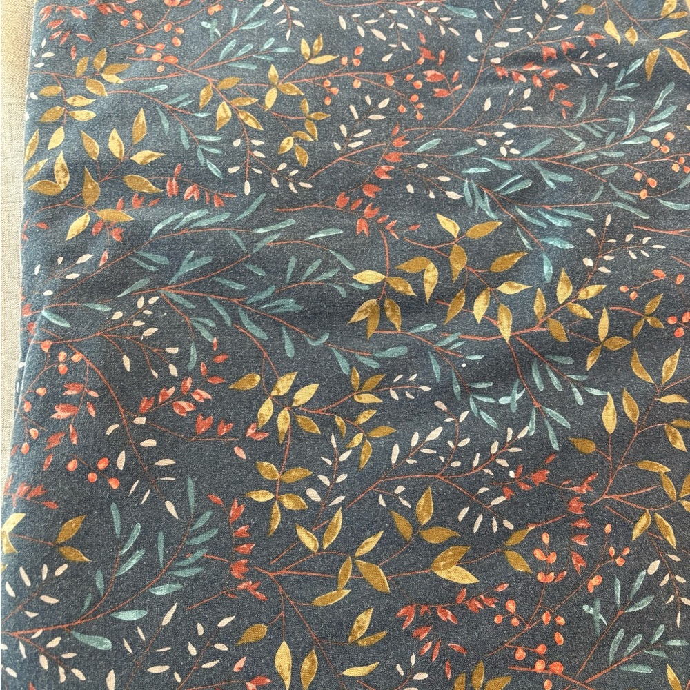 The Company Store 70x120 Navy Multicolor tablecloth